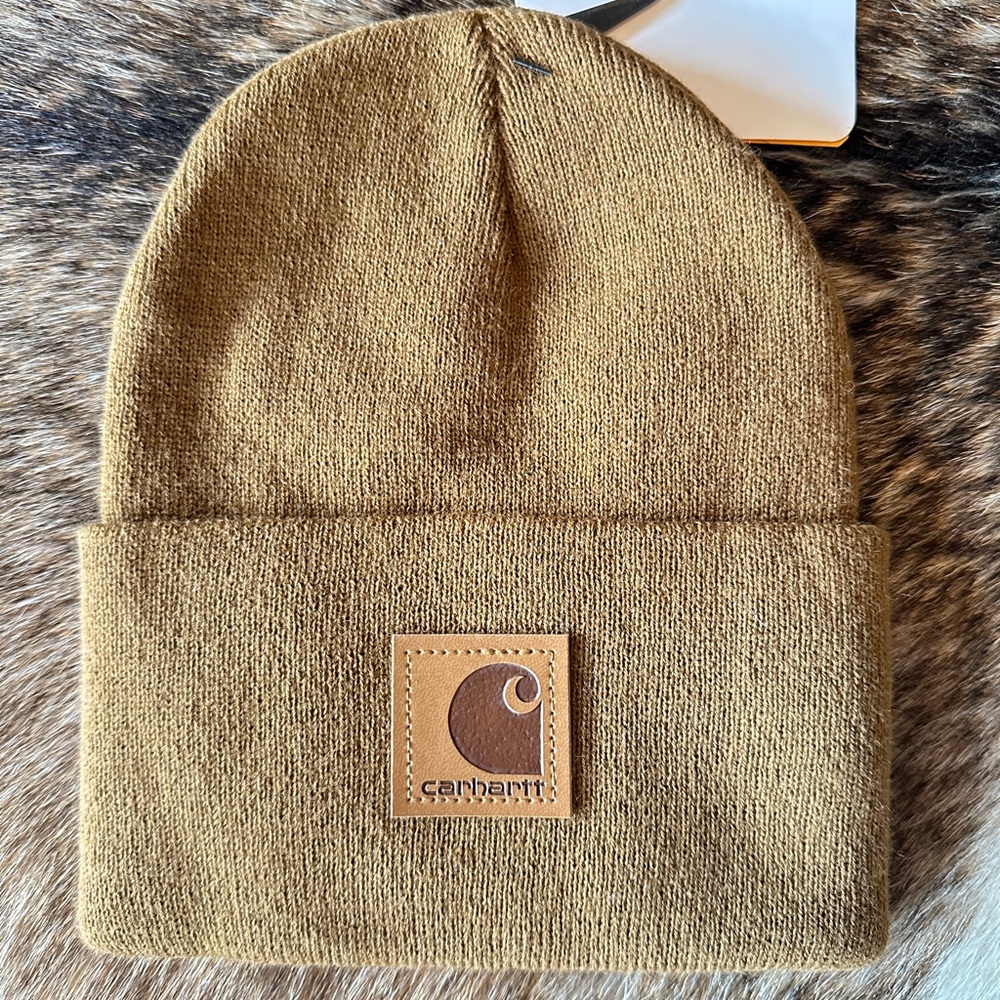 NWT Carhartt brown beanie hat with leather logo tag. - Picture 2 of 5